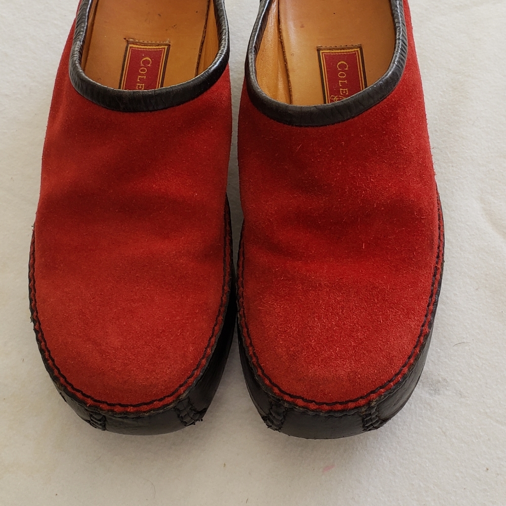 EUC Cole Hahn  slip on suede clogs.